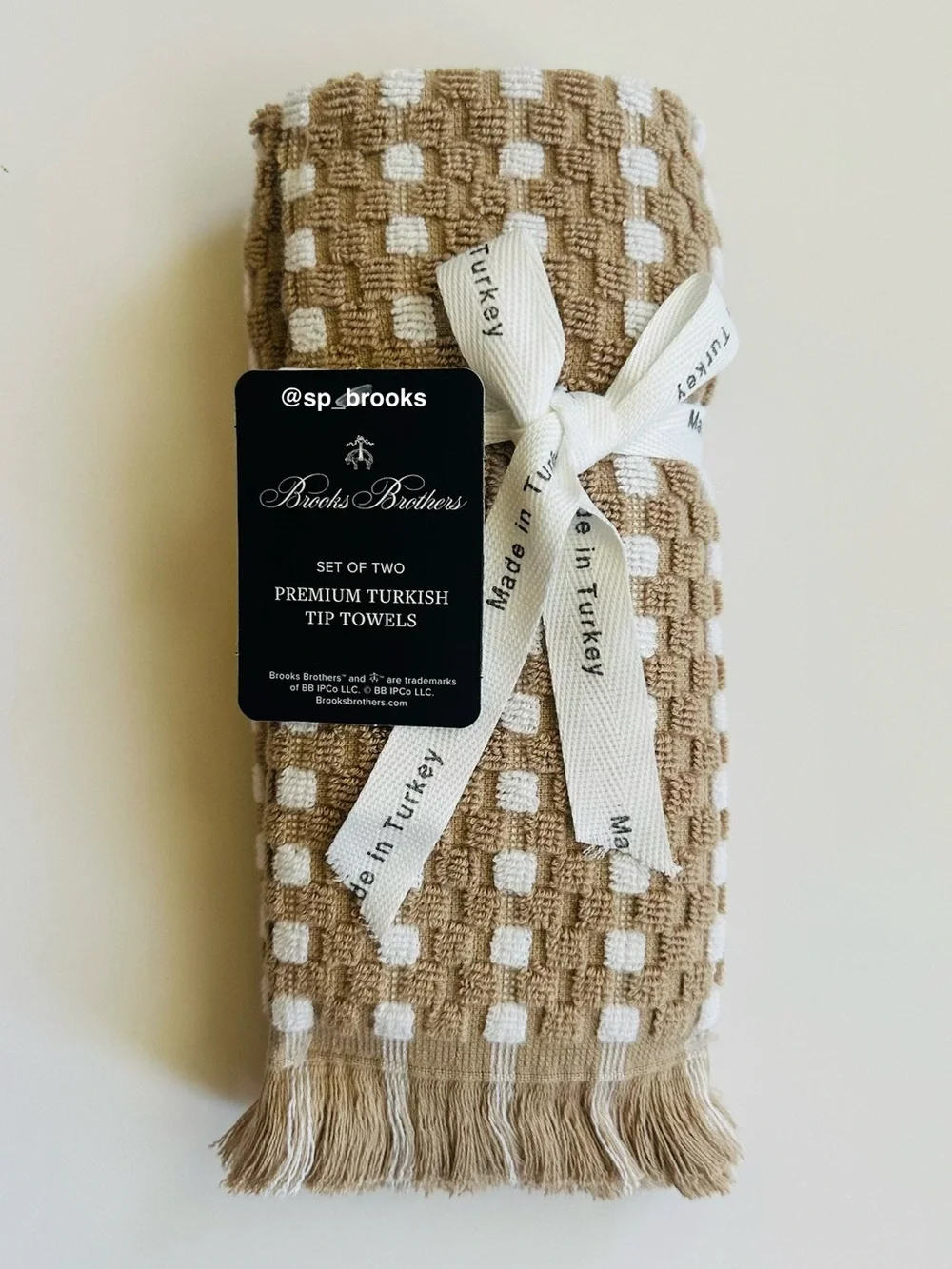 🎁2PC Brooks Brothers Premium Turkish Cotton Tip Towel Set -Waffle Tan and White